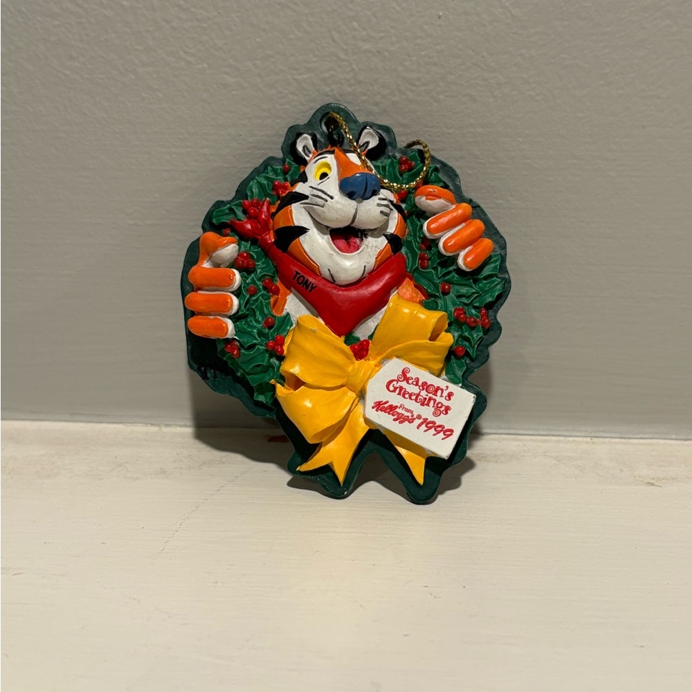 Vintage Kelloggs Tony the Tiger Christmas ornament NWT